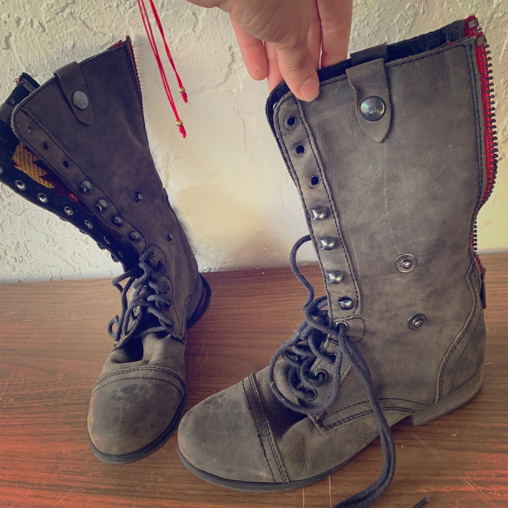 Combat boots